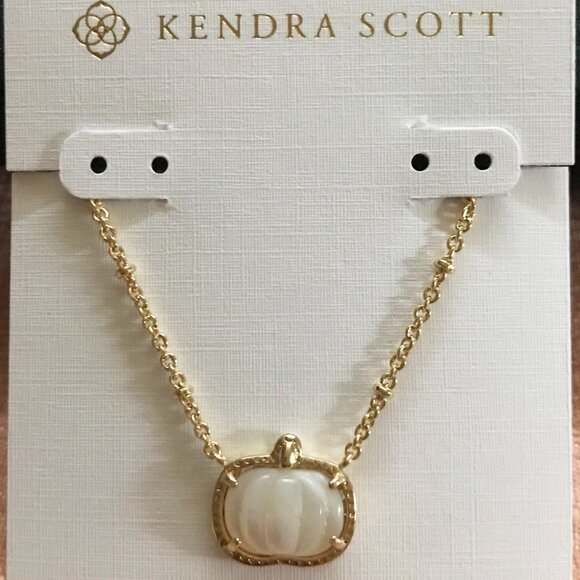 Kendra Scott Pumpkin Gold Short Pendant Necklace In Ivory Mother-of-Pearl - Picture 1 of 2